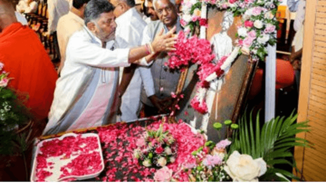ದೇವರು ವರವನ್ನಾಗಲಿ, ಶಾಪವನ್ನಾಗಲಿ ಕೊಡುವುದಿಲ್ಲ, ಅವಕಾಶವನ್ನು ಮಾತ್ರ ಕೊಡುತ್ತಾನೆ: ಡಿ.ಕೆ. ಶಿವಕುಮಾರ್‌..!