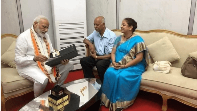 Couple Honoured by PM Modi for Setting Up Oxygen Plant in Siachen to Save Soldiers' Lives