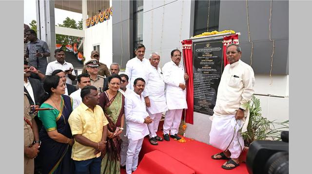 ರಾಜ್ಯ ಪೊಲೀಸ್‌ ಇಲಾಖೆ ರಾಷ್ಟ್ರದಲ್ಲೇ  ಪ್ರಥಮ: ಜಿ ಪರಮೇಶ್ವರ್‌ ಹೇಳಿಕೆ