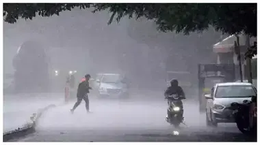 Karnataka Soaked: Heavy Rain Lashes Malenadu & Coastal Regions, Orange Alert in Multiple Districts..!