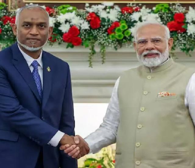 Prime Minister Modi Achieves New Milestone in Continuous Service: Congratulations from Maldives President!