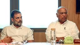 'ಜಮ್ಮು-ಕಾಶ್ಮೀರಕ್ಕೆ ರಾಜ್ಯ ಹುದ್ದೆ ಒದಗಿಸಿ'..ಖರ್ಗೆ-ರಾಹುಲ್ ಗಾಂಧಿ ಅವರಿಂದ ಪ್ರಧಾನಿ ಮೋದಿಗೆ ಪತ್ರ..!