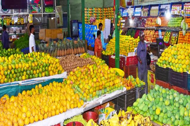 ಮಾರುಕಟ್ಟೆಯಲ್ಲಿ ನೇರಳೆ, ಮಾವು, ದಾಳಿಂಬೆಗೆ ಬೇಡಿಕೆ ಕಡಿಮೆ: ಬೆಳೆಗಾರರಿಗೆ ಆಘಾತ..!