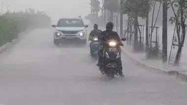 Red Alert Issued for Heavy Rain in Kodagu and Coastal Karnataka; IMD Sounds Warnings Across Several Districts..!