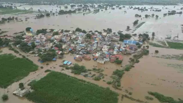 ಮಹಾರಾಷ್ಟ್ರ ಮಳೆಯಿಂದ ಉತ್ತರ ಕರ್ನಾಟಕದಲ್ಲಿ ಪ್ರವಾಹ: ಬೆಳಗಾವಿ, ಬಾಗಲಕೋಟೆ, ಯಾದಗಿರಿಯಲ್ಲಿ ಜನಜೀವನ ಅಸ್ತವ್ಯಸ್ತ..!