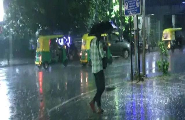  ವೀಕೆಂಡ್ ಪ್ಲ್ಯಾನ್ಗೆ ಬ್ರೇಕ್: ಬೆಂಗಳೂರಿನಲ್ಲಿ ಮಳೆಯ ಮುನ್ಸೂಚನೆ..!