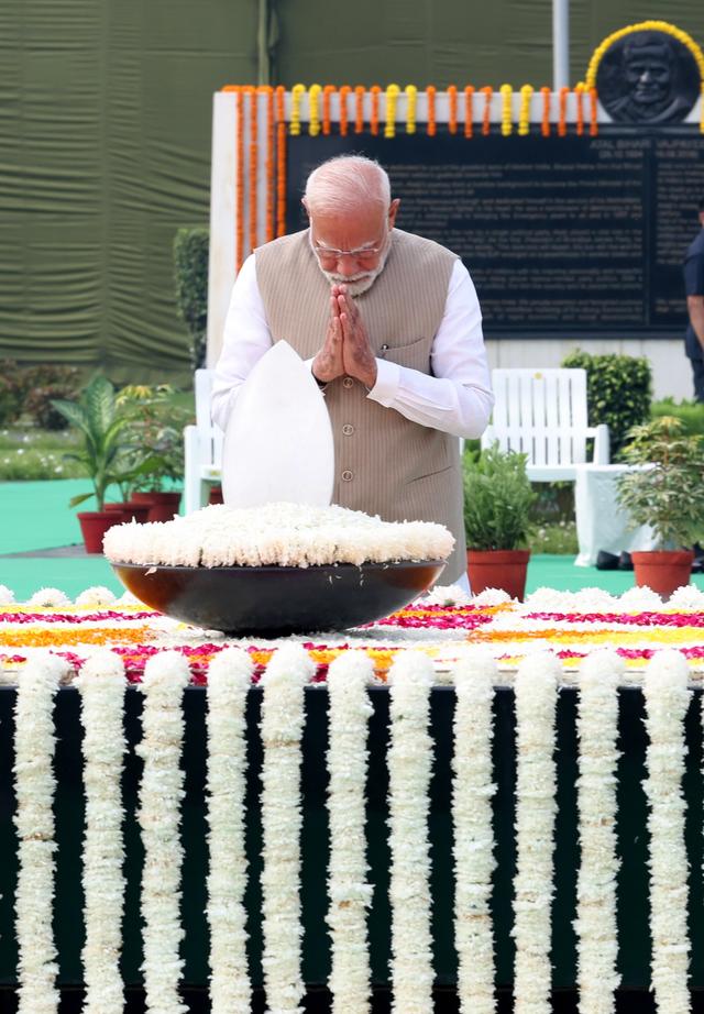 Honoring Atal Bihari Vajpayee at ‘Sadaiv Atal’ on His Death Anniversary: A Legacy of Nation-Building..!