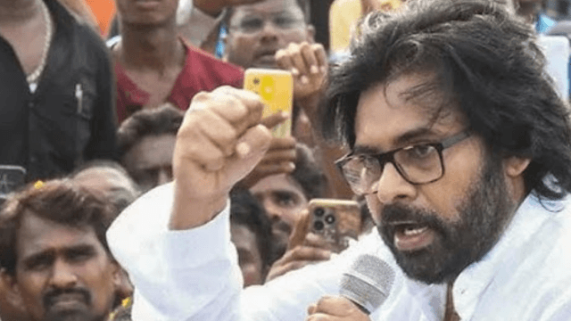 “ಮಾತೃಭಾಷೆ ತಾಯಿಯಾದರೆ, ಹಿಂದಿ ಅದರ ಅಜ್ಜಿ, ಅದನ್ನು ಗೌರವಿಸಿ”: ಆಂಧ್ರ ಡಿಸಿಎಂ ಪವನ್‌ ಕಲ್ಯಾಣ್‌