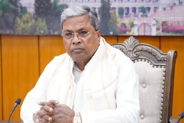 ಅಲ್ಪಸಂಖ್ಯಾತರಿಗೆ 15% ಮೀಸಲಾತಿ: ಸಿದ್ದರಾಮಯ್ಯ ಸರ್ಕಾರದ ನಿರ್ಧಾರಕ್ಕೆ ಬಿಜೆಪಿ ತೀವ್ರ ವಿರೋಧ!