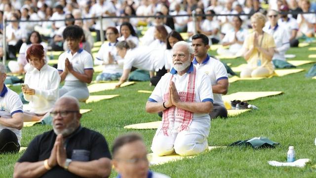 Yoga Sangam 2025: ಶ್ವಾಸದ ಮೇಳ, ದೇಶದ ಹೆಮ್ಮೆ..1 ಲಕ್ಷಕ್ಕೂ ಹೆಚ್ಚು ಸ್ಥಳಗಳಲ್ಲಿ ಯೋಗದ ಮಂತ್ರ!     