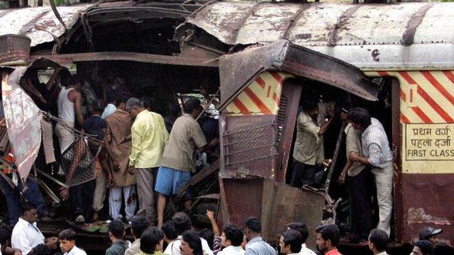 7/11 Mumbai Train Blasts: Bombay High Court Acquits All 12 Accused, Including Those Sentenced to Death.!