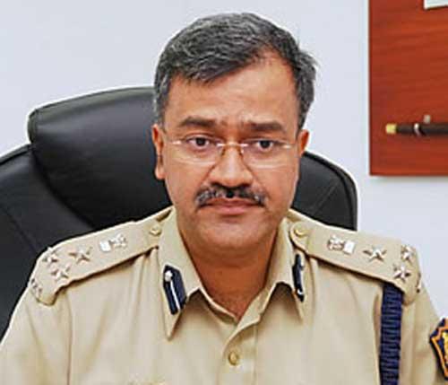 ಬೆಂಗಳೂರು ನಗರ ಪೊಲೀಸ್ ಆಯುಕ್ತ ಸೀಮಂತ್ ಕುಮಾರ್ ಸಿಂಗ್ ಸಿಬ್ಬಂದಿ ಉದ್ದೇಶಿಸಿ ಮಾತು: ಮಾತಿನಲ್ಲಿ ಖಡಕ್‌ ವಾರ್ನಿಂಗ್‌