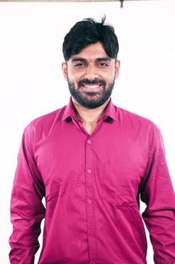 ಗಿರೀಶ್ ವಸಿಷ್ಠ