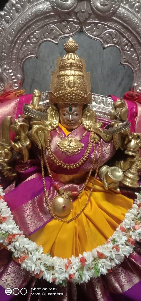 ಹುಣ್ಣಿಮೆ ಪ್ರಯುಕ್ತ ಚಾಮುಂಡೇಶ್ವರಿ ದರ್ಶನ ವೈಭವ 