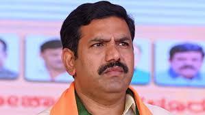 ಬಿಜೆಪಿಯಲ್ಲಿ ಅಧ್ಯಕ್ಷರ ಆಯ್ಕೆ ವಿಳಂಬ: ವಿಜಯೇಂದ್ರ ಮುಂದುವರಿಕೆ? ಒಳಜಗಳದಿಂದ ಗೊಂದಲ!