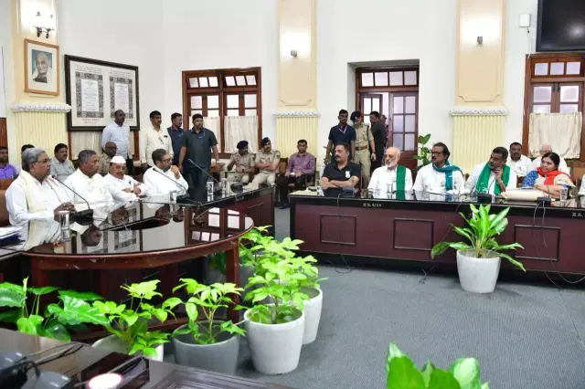 ದೇವನಹಳ್ಳಿ ತಾಲೂಕು ಚನ್ನರಾಯಪಟ್ಟಣ ಹಾಗೂ ಇತರ ಗ್ರಾಮಗಳಲ್ಲಿನ ಭೂಸ್ವಾಧೀನ ಪ್ರಕ್ರಿಯೆ ಕುರಿತಂತೆ ಇಂದು ಸಿಎಂ ಮಹತ್ವದ ಸಭೆ