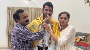 ನೀಟ್​​ನಲ್ಲಿ ಕರ್ನಾಟಕಕ್ಕೆ ಫಸ್ಟ್​ ರ‍್ಯಾಂಕ್!