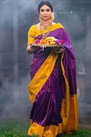 ಲಕ್ಷ್ಮೀ ಪೂಜೆಯ ಸಮಯದಲ್ಲಿ ಹೆಣ್ಣು ಮಕ್ಕಳು ಯಾವ ಬಟ್ಟೆಯನ್ನು ಧರಿಸಬೇಕು..?