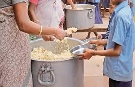 ಶಾಲೆ ಬಿಸಿಯೂಟಕ್ಕೆ ದಲಿತ ಮಹಿಳೆ ನೇಮಕ: ಜಾತಿ ನೋಡಿ ಶಾಲೆ ಬಿಟ್ಟ ಮಕ್ಕಳು..!