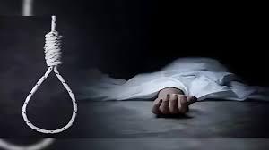 "Lovers Die by Suicide Inside Auto-Rickshaw: Tragic Decision After Engagement"