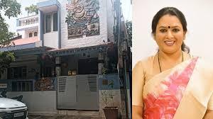 ಭ್ರಷ್ಟರಿಗೆ ಬೆಳಗಿನ ಶಾಕ್: ಐಎಎಸ್ ಅಧಿಕಾರಿಗೆ ಸೇರಿ ರಾಜ್ಯದ ಹಲವೆಡೆ ಭರ್ಜರಿ ಲೋಕಾಯುಕ್ತ ದಾಳಿ!
