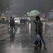 Torrential Rains Batter Mumbai: 'Red Alert' Issued, Schools and Colleges Closed..!