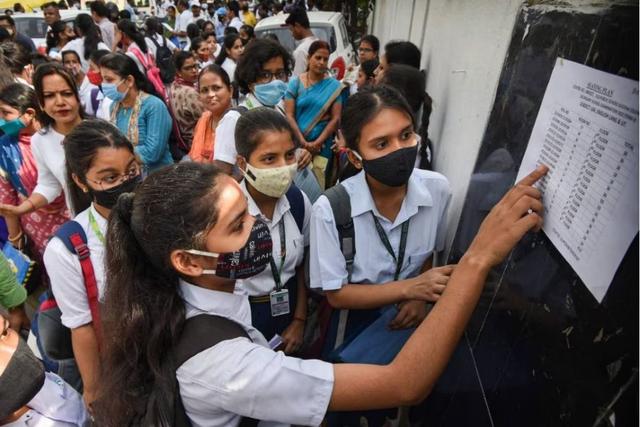 SSLC ಪರೀಕ್ಷೆ-2 ಫಲಿತಾಂಶ ಪ್ರಕಟ: ನಾಲ್ವರಿಗೆ 625 ಅಂಕ!