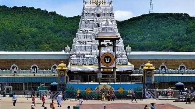 ಟಿಟಿಡಿಗೆ ಗೂಗಲ್ ಉಪಾಧ್ಯಕ್ಷ ತೋಟ ಚಂದ್ರಶೇಖರ್ 1 ಕೋಟಿ ರೂ. ದೇಣಿಗೆ!