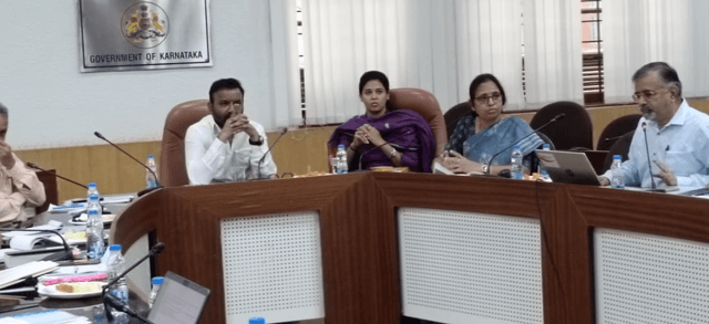 Construction of Skill Training Centers: Labour Minister Santosh Lad and Officials Review Progress